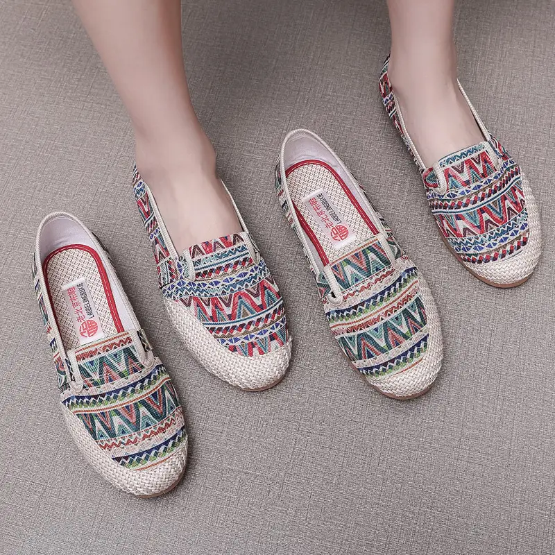 26 New Styles of Canvas Shoes, Casual Rubber-Soled Women's Shoes, Non-Slip Soft-Soled Mom Shoes, Slip-On Shoes