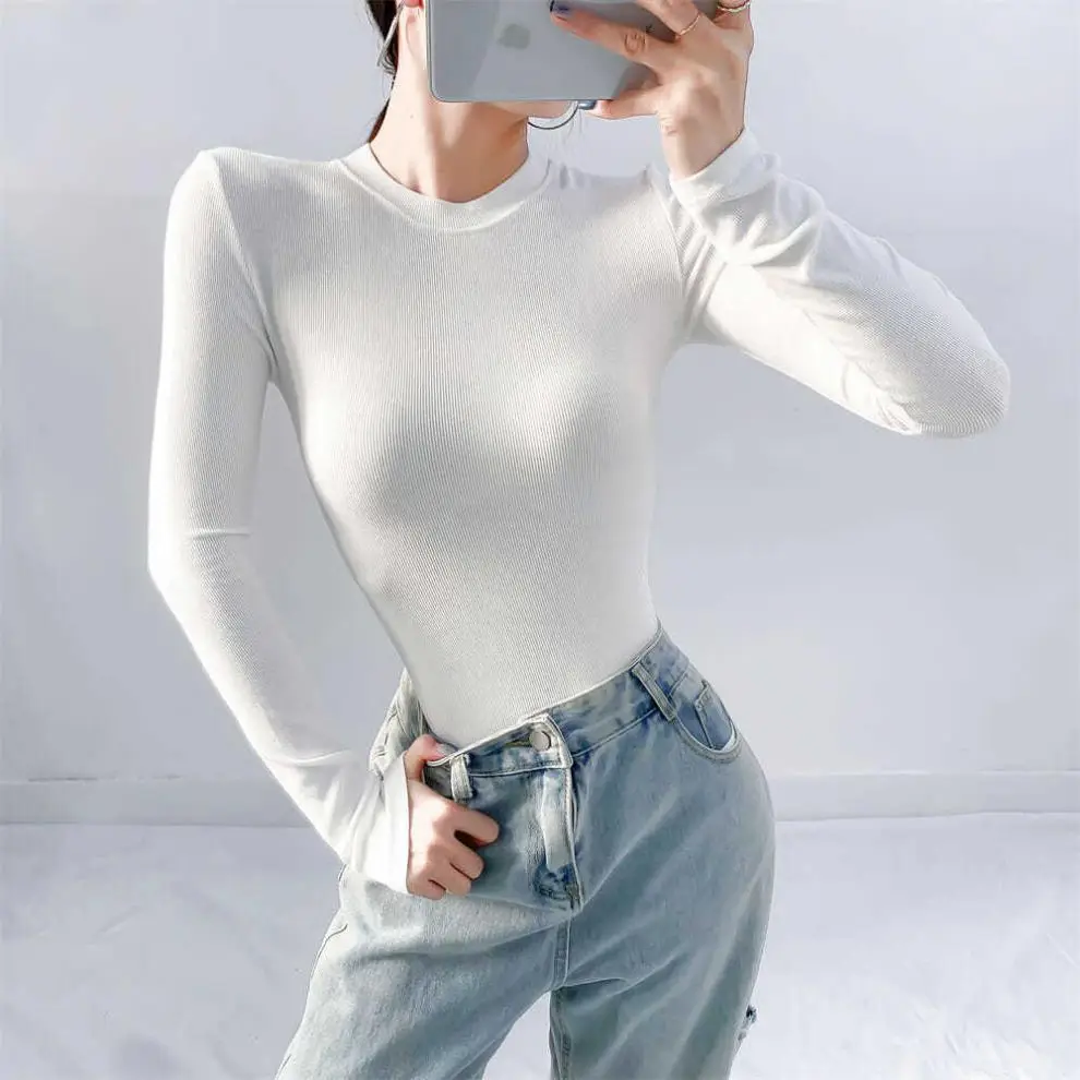 Women's White Ribbed Jersey Top with Gold Chain Bag — feature 7