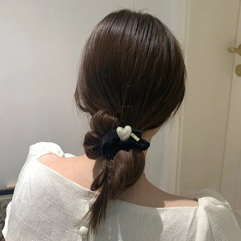 Black Pearl Super Elastic Hair Binds for Women - Image 3