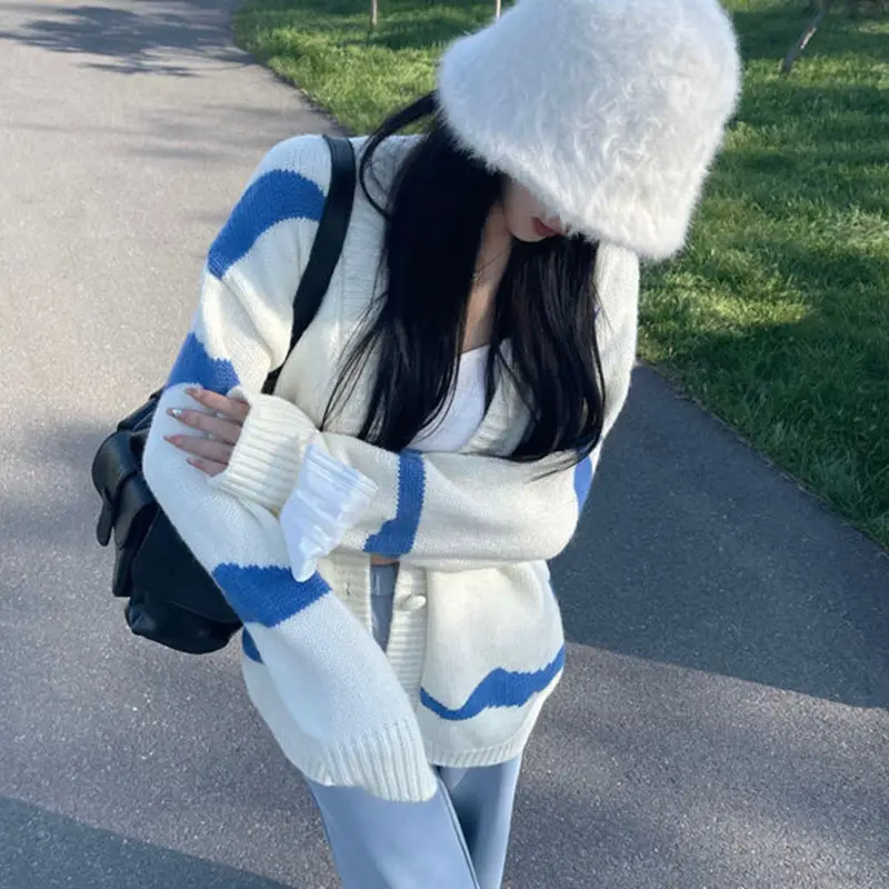Women's 2022 Sweater Jacket Blue White Knitted Striped Loose Fit — feature 4