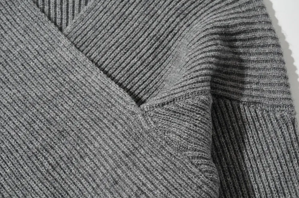 White Cross Neck Knitted V Neck Sweater Long Sleeve — feature 36