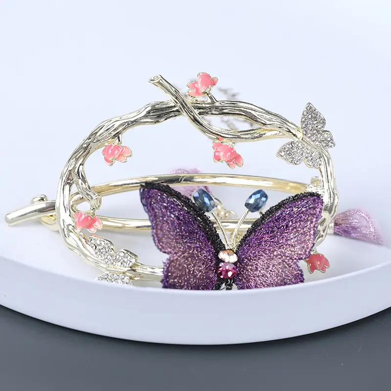 Embroidered Butterfly Hairpin for Women — feature 8
