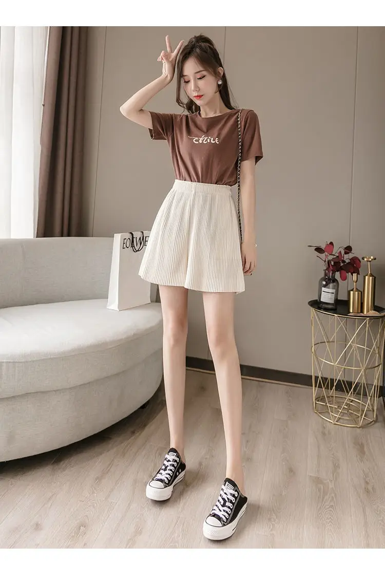 Women 3 Beige Wide Leg Shorts Mid Length Slimming — feature 11