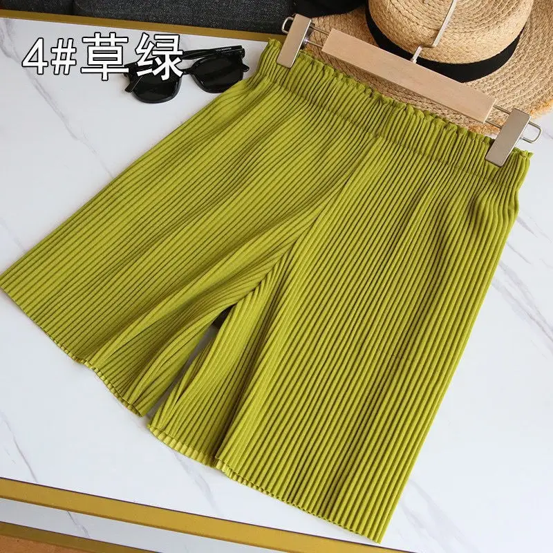 Women 3 Beige Wide Leg Shorts Mid Length Slimming — feature 24
