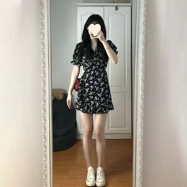 French Short Black Floral Dress for Women with Puff Sleeves — feature 4
