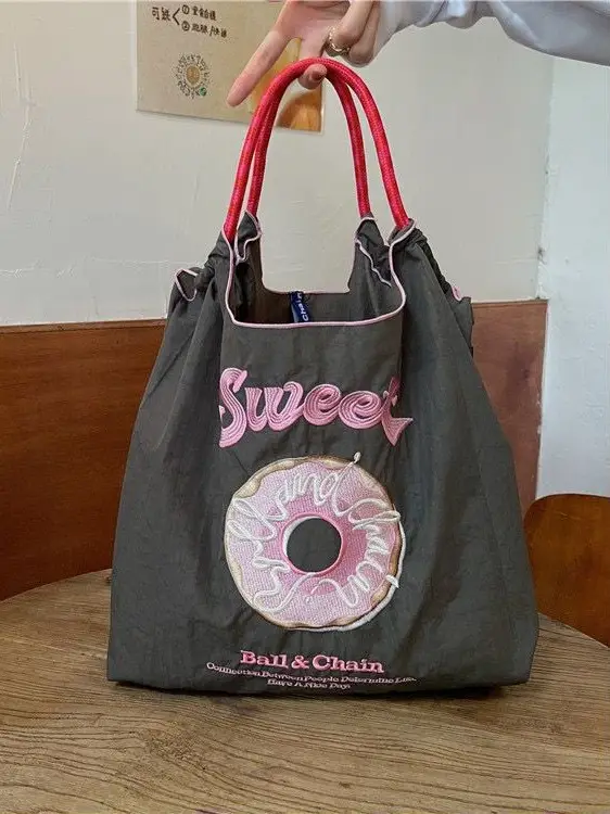 New Donut Women's Embroidered Shoulder Bag - Image 11