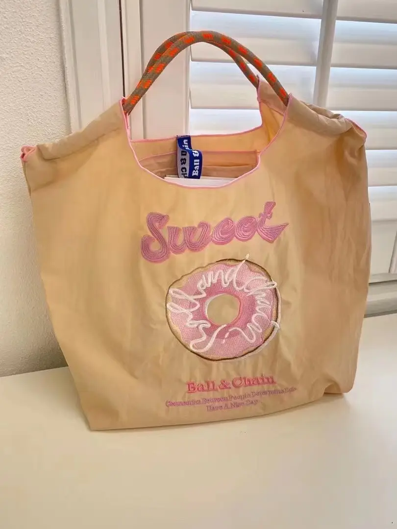New Donut Women's Embroidered Shoulder Bag - Image 12