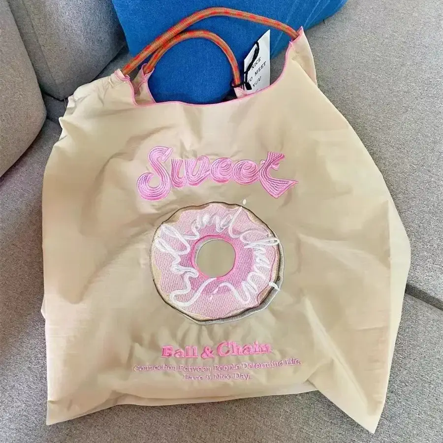 New Donut Women's Embroidered Shoulder Bag - Image 6