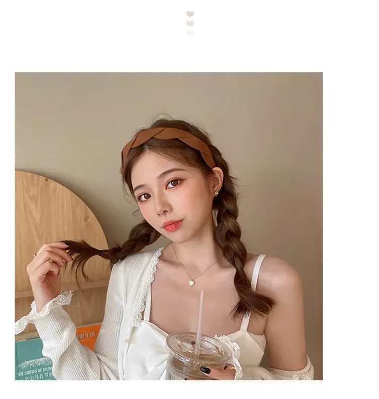 Women's White Embroidered Face Wash Headband 2025 — feature 4