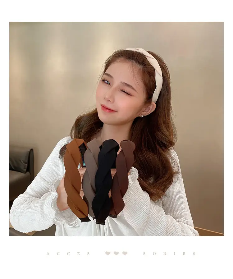 Women's White Embroidered Face Wash Headband 2025 — feature 7