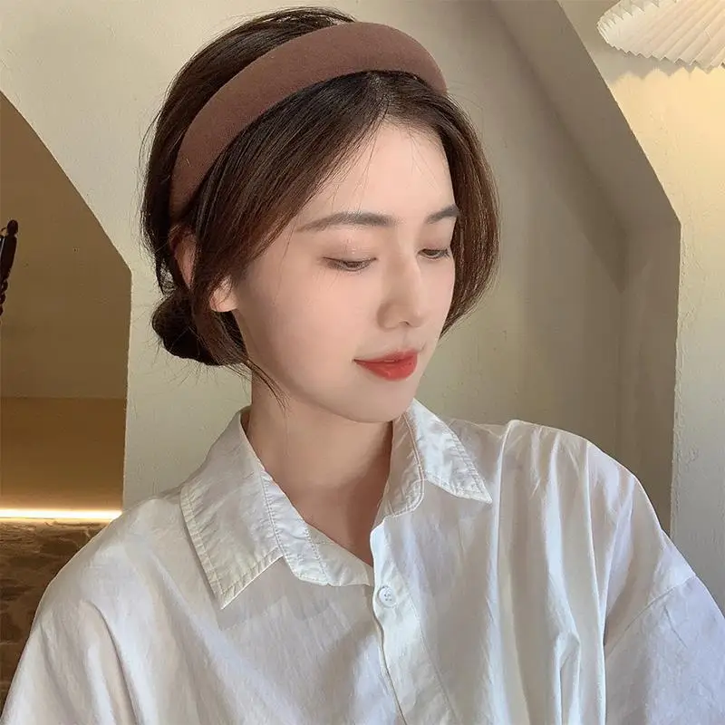 Women's White Embroidered Face Wash Headband 2025 - Image 17