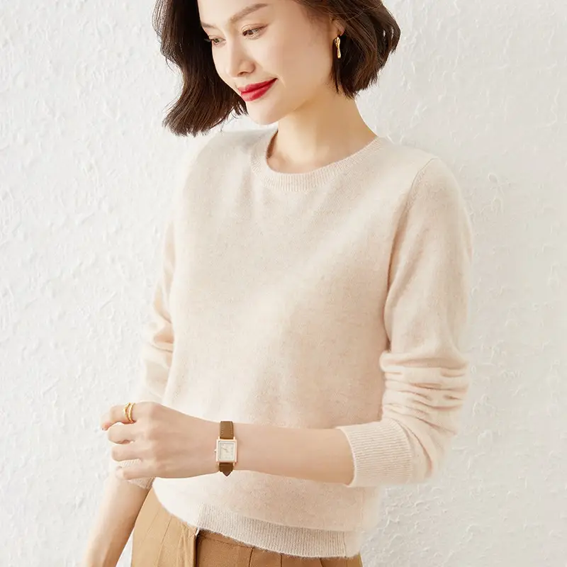 Women's New Knitwear Round Neck Sweater Solid Color Long Sleeve - Image 2