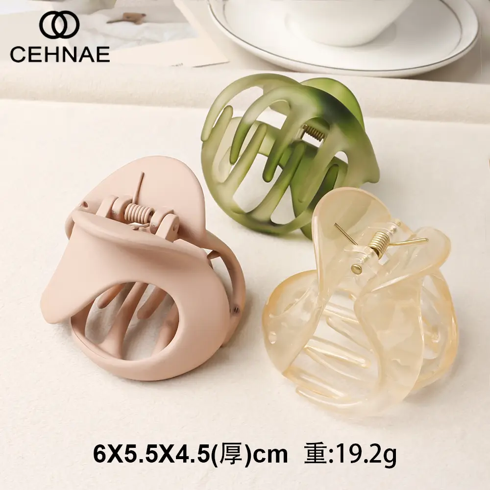 New Hollow Grip Clip Matte Texture Large Hair Clip - Image 37