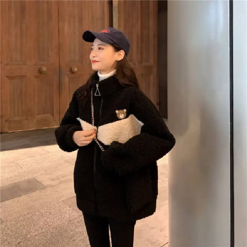 Women Bear Embroidered Velvet Cashmere Jacket Winter - Image 3
