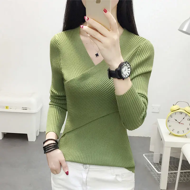Women V-Neck Knitted Sweater White 2022