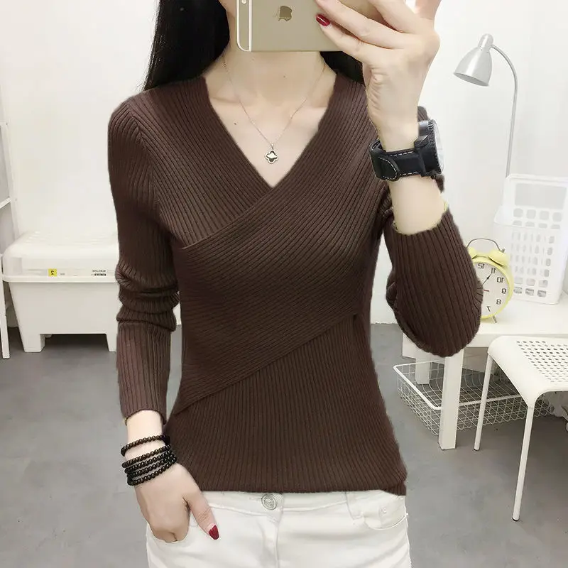 Women V-Neck Knitted Sweater White 2022