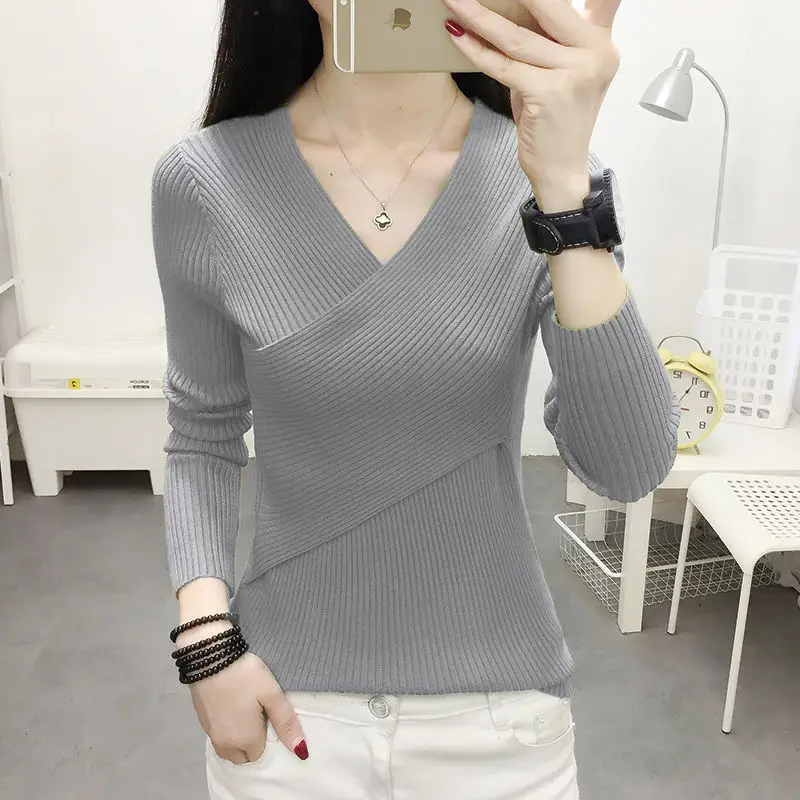 Women V-Neck Knitted Sweater White 2022