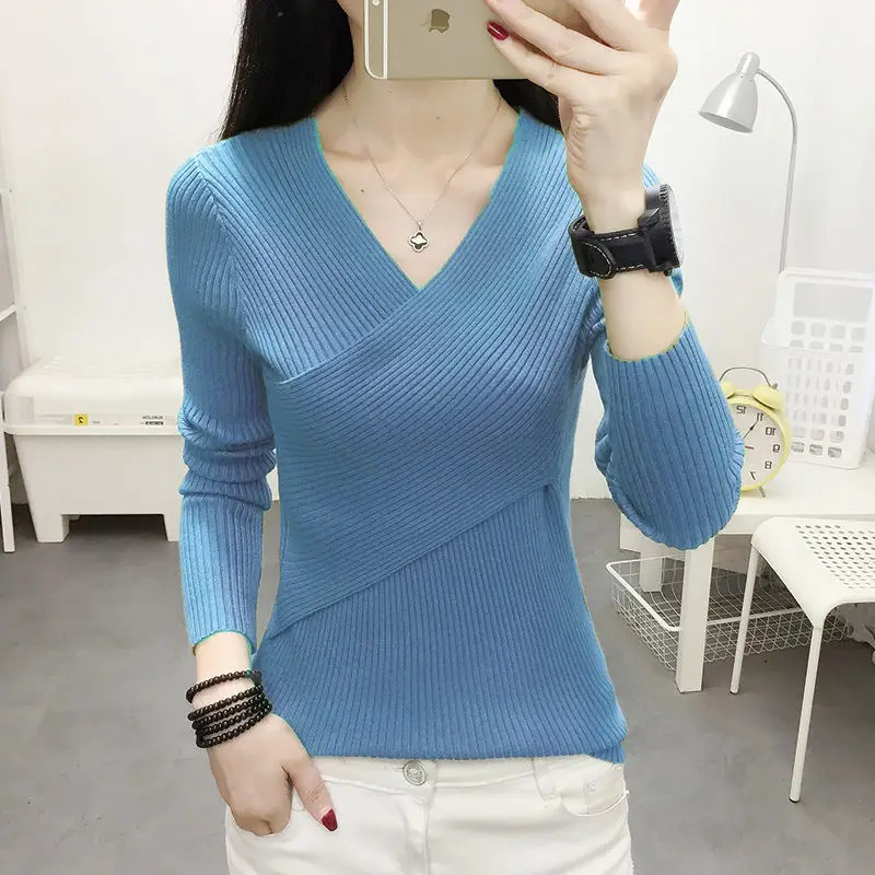 Women V-Neck Knitted Sweater White 2022