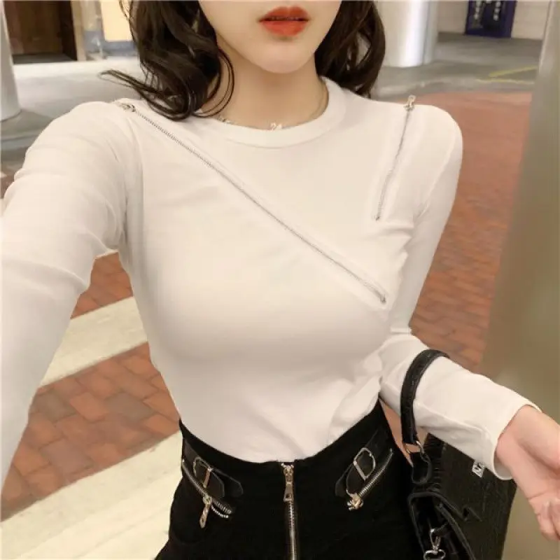 Black Slim Fit Long Sleeve Zipper T-Shirt for Women - Image 5
