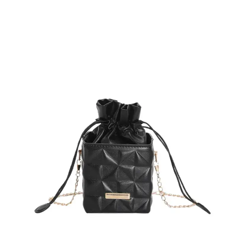Black Geometric Chain Shoulder Bag 2022