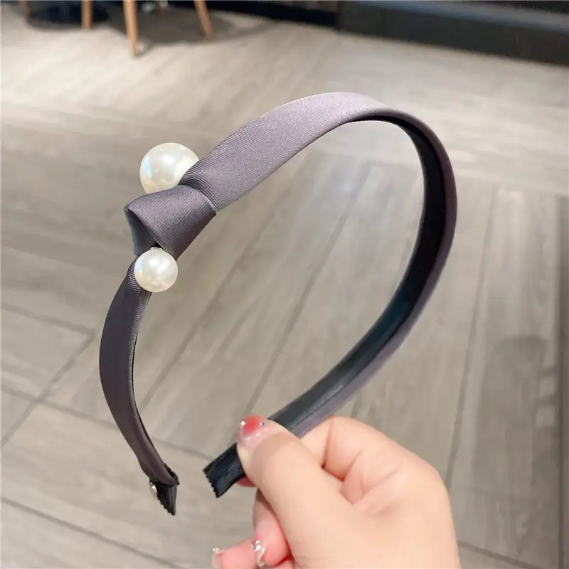 Women Korean Style Pearl Headband with Side Knot Brooch - Image 3