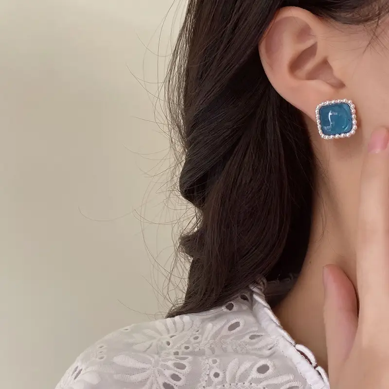 French Retro Blue Pearl Geometric Earrings for Women