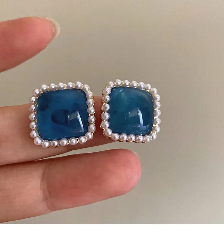 French Retro Blue Pearl Geometric Earrings for Women — feature 11