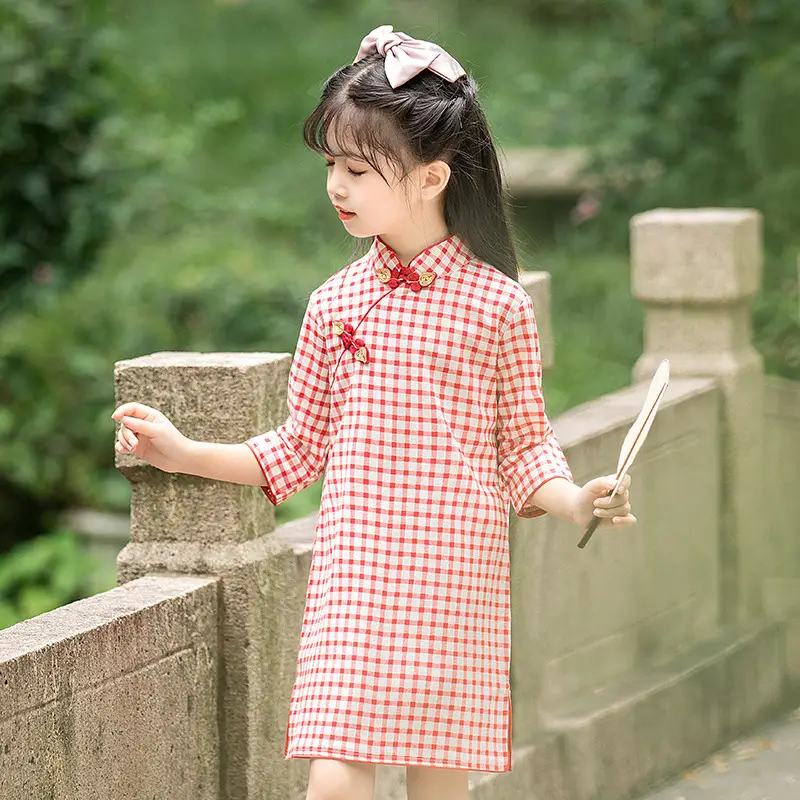 Girls' 2025 Mid-Sleeve Cheongsam Dress Red Artistic Chinese Style - Image 3