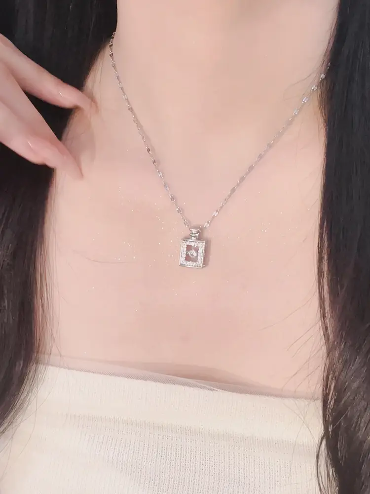Wen Jian Rose Gold Clavicle Necklace for Women - Image 2