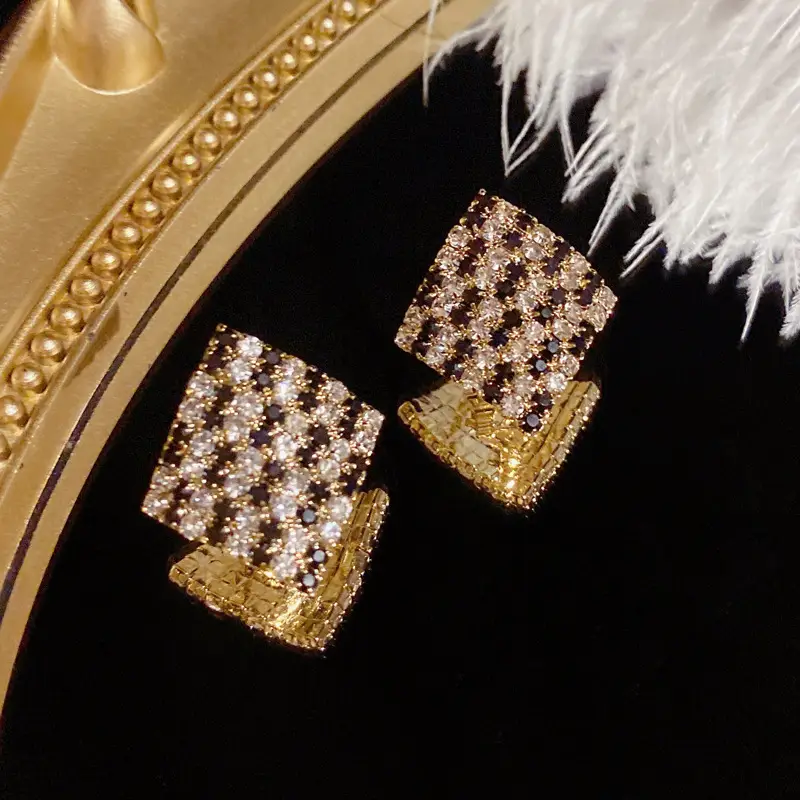 Summer Zircon Diamond Ear Studs Gold Plated - Image 3