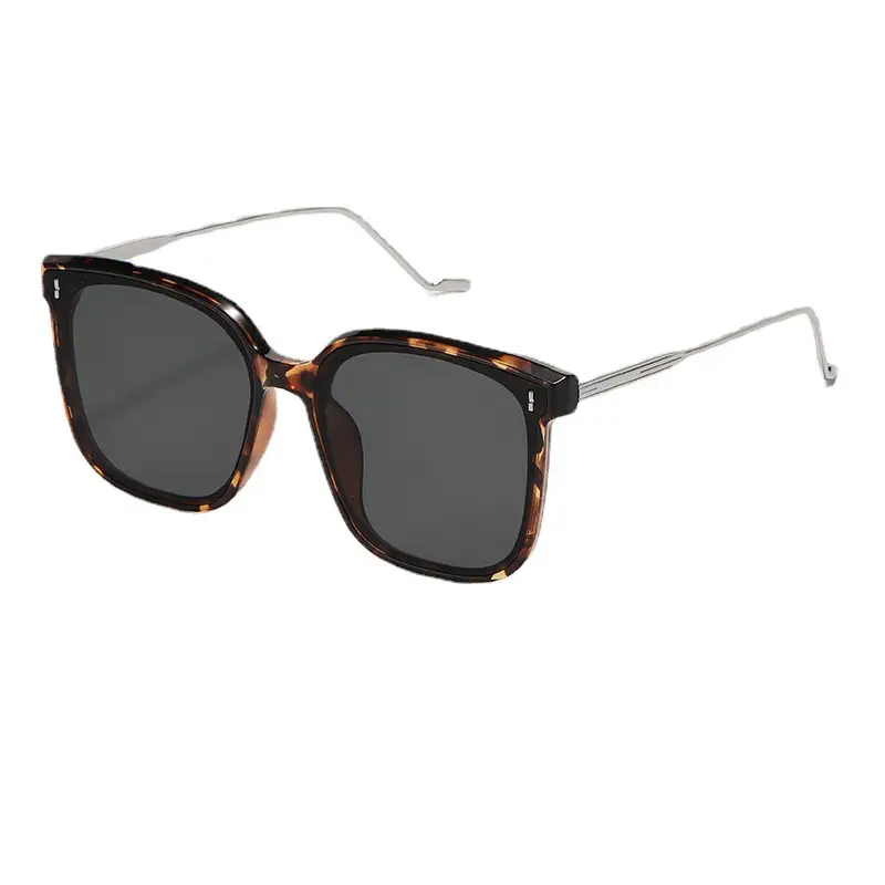 Anti-UV Square Sunglasses for Women with Metal Frame