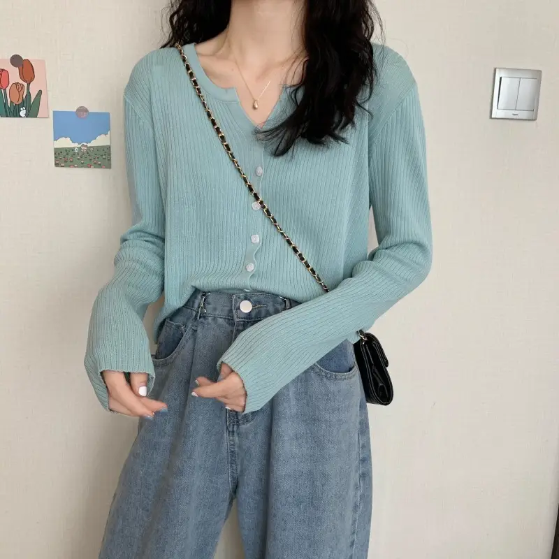 Women's Green Ice Silk Knitted Cardigan Jacket — feature 2