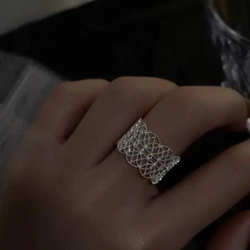 Lace Light High-end Women's Open Ring - Image 4