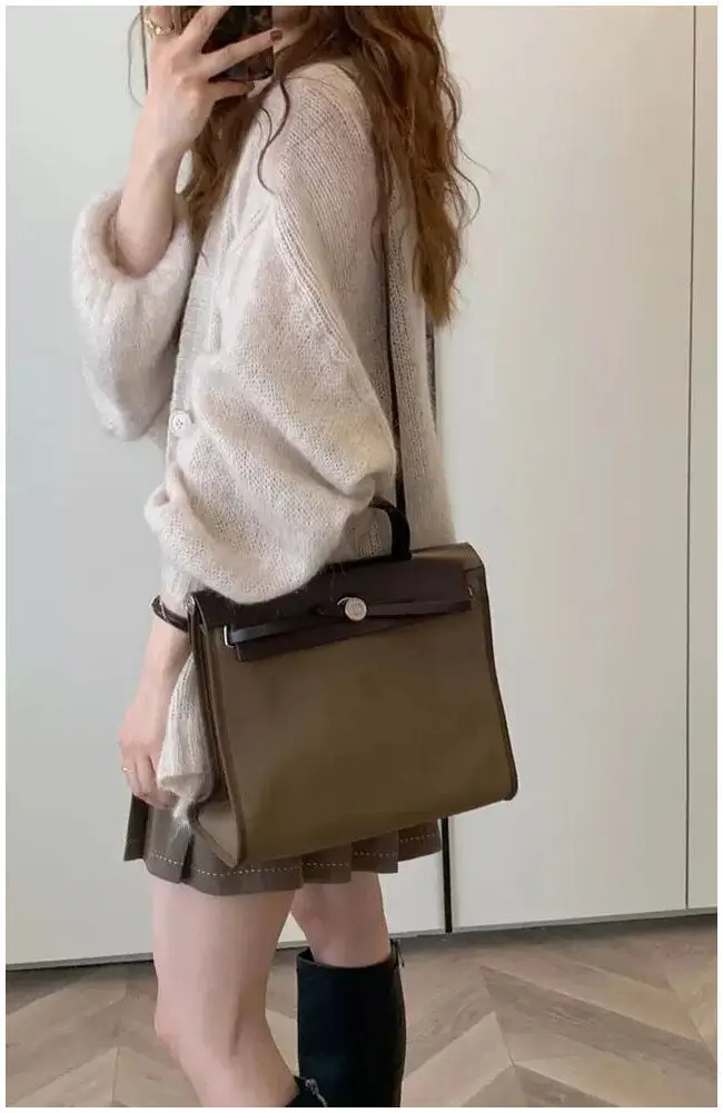 2025 Korean Style Black Knitted Sweater for Women — feature 11