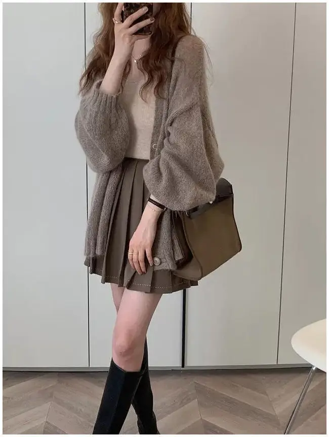 2025 Korean Style Black Knitted Sweater for Women — feature 2