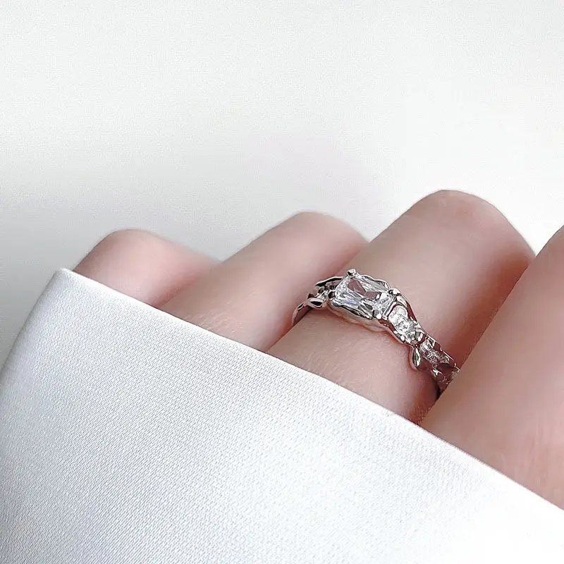 High-End Open Finger Rings with Black Zircon & Silver Plating — feature 4