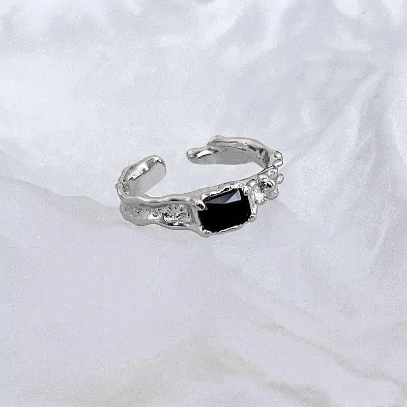 High-End Open Finger Rings with Black Zircon & Silver Plating — feature 8