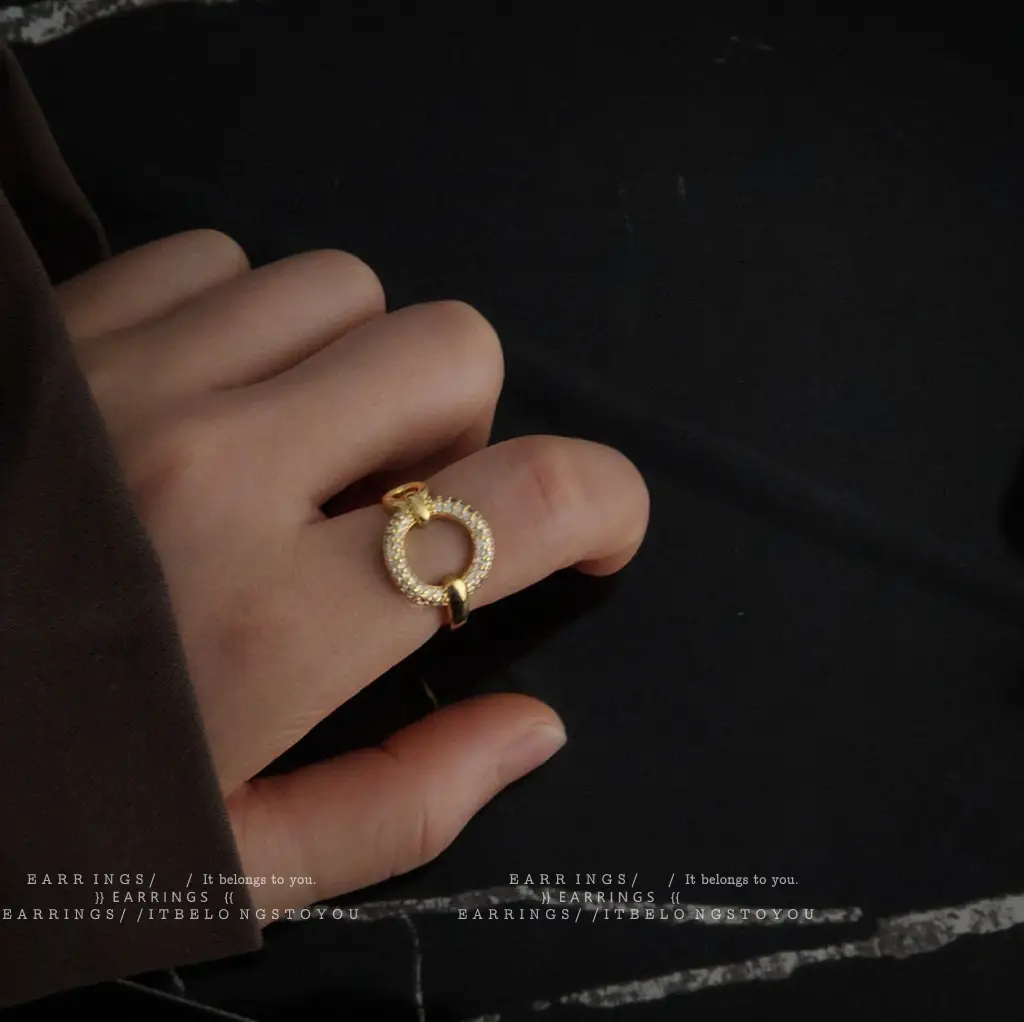 Light Luxury O-Shaped Zircon Ring for Women - Image 3