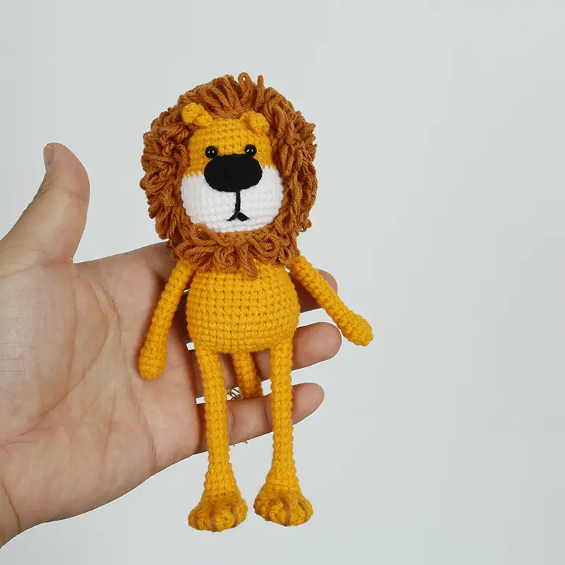 Handmade Crochet Lion Pendant Baoma Wool Woven Cute Creative Hand Finished Product - Image 5