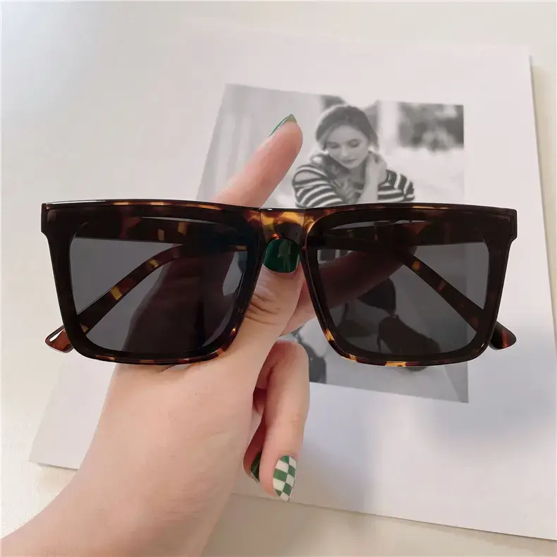 Korean Version Sunglasses Men Women Retro Brown Wholesale - Image 9