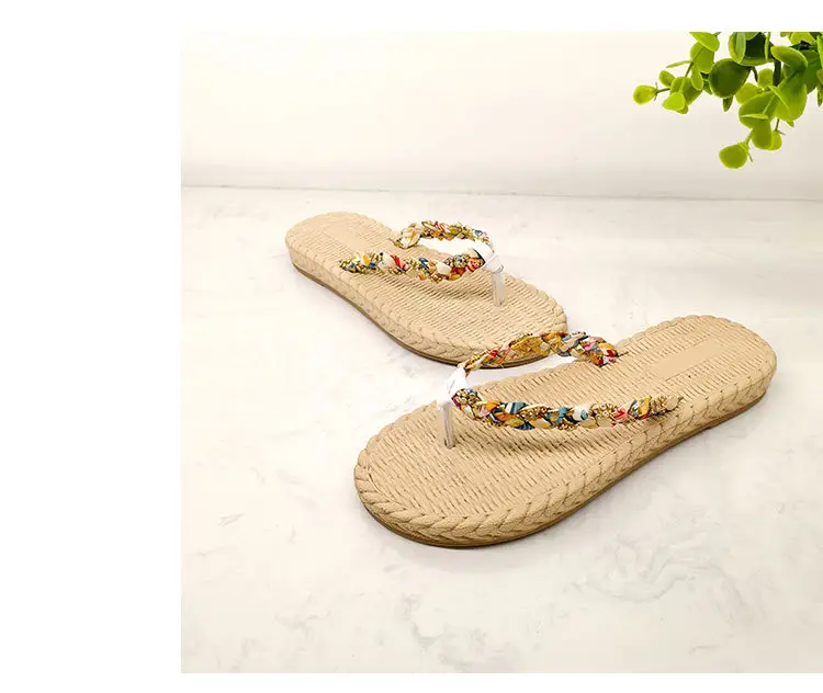 Ethnic-style Flip-flops with Diamond for Women's Outdoor Wear Summer Imitation Straw Fashionable Trendy Outdoor Vacation Seaside Flat Non-slip Slippers — feature 11