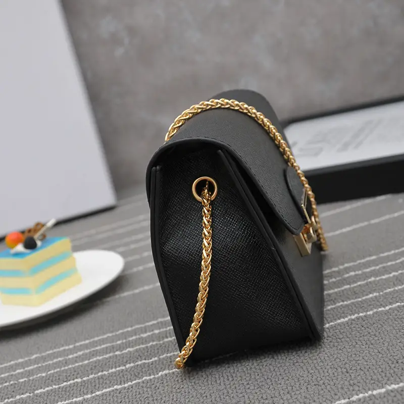 Black Small Square Chain Bag for Women 2025 - Image 9