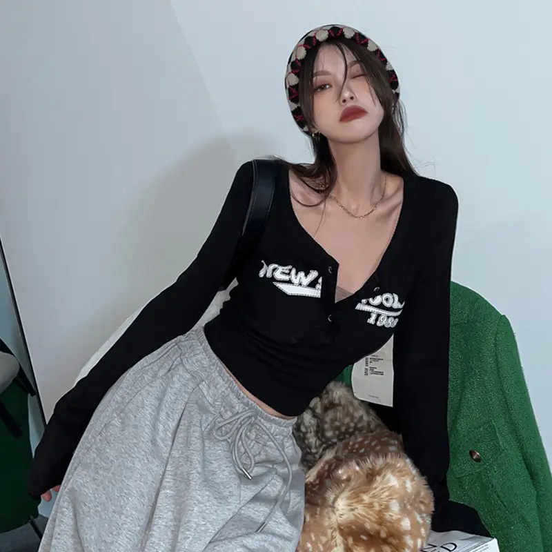 Hot Girl Tops for Women in Autumn Winter Short European American Niche Sexy Bottoming Shirts Unique Design Tight T-Shirts Trbottomy - Image 6