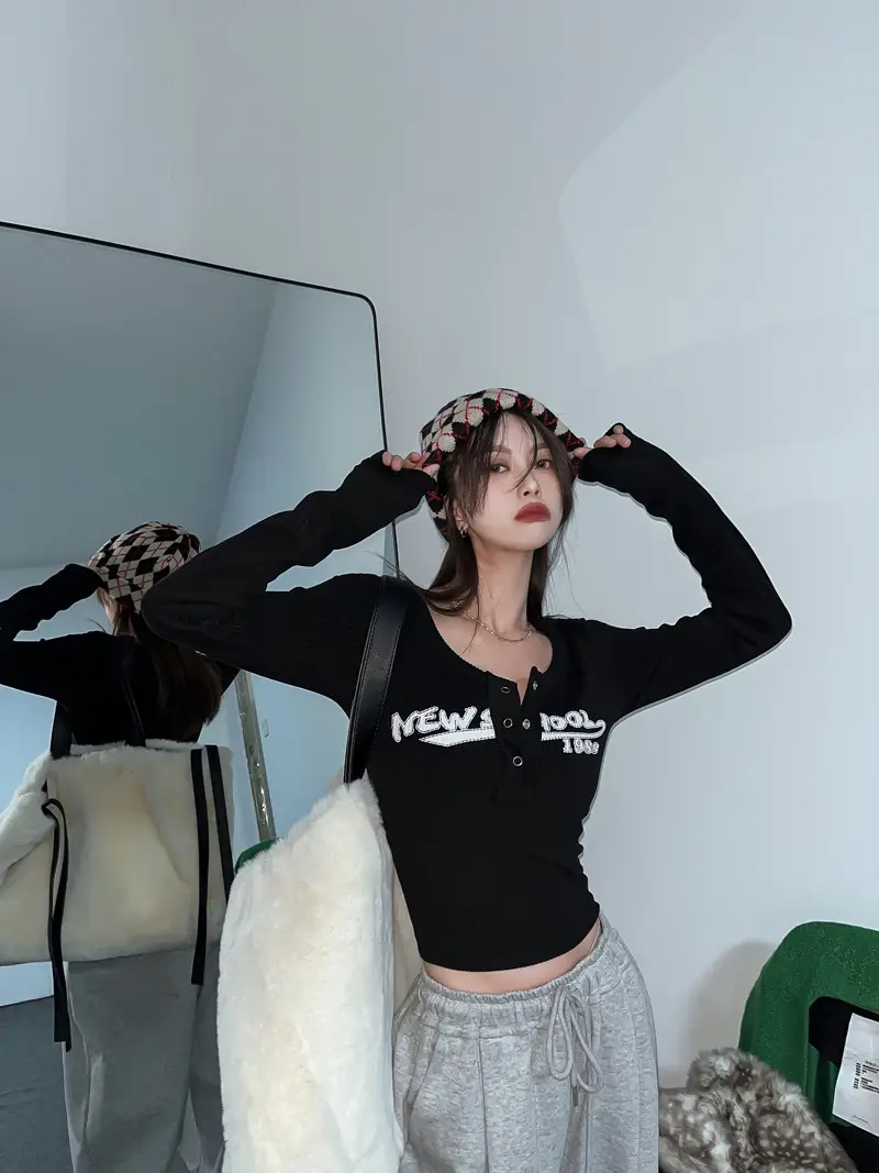 Hot Girl Tops for Women in Autumn Winter Short European American Niche Sexy Bottoming Shirts Unique Design Tight T-Shirts Trbottomy — feature 54