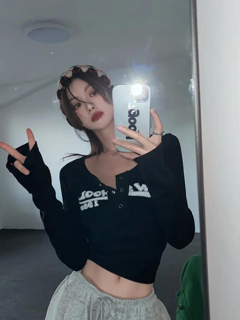 Hot Girl Tops for Women in Autumn Winter Short European American Niche Sexy Bottoming Shirts Unique Design Tight T-Shirts Trbottomy — feature 59