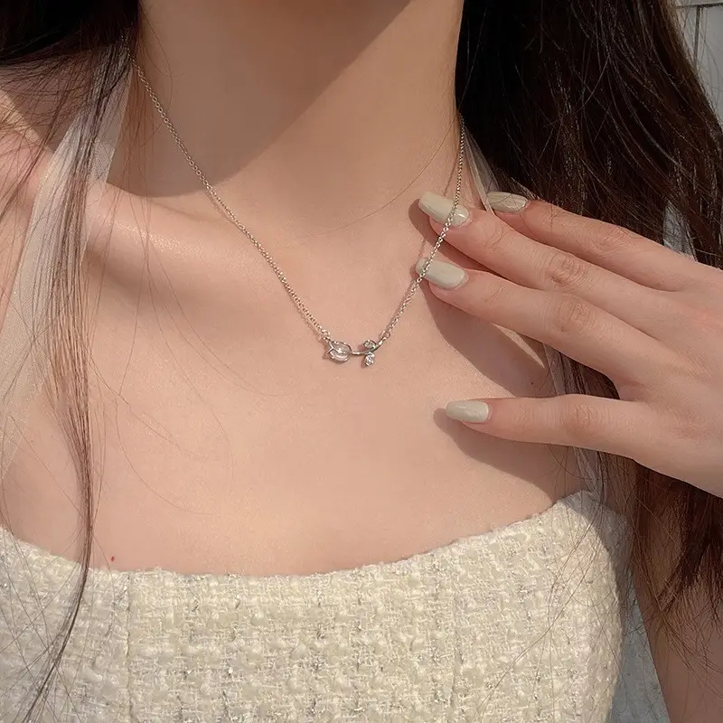 Sweet Pearl Necklace for Women's All-Match Clavicle Chain