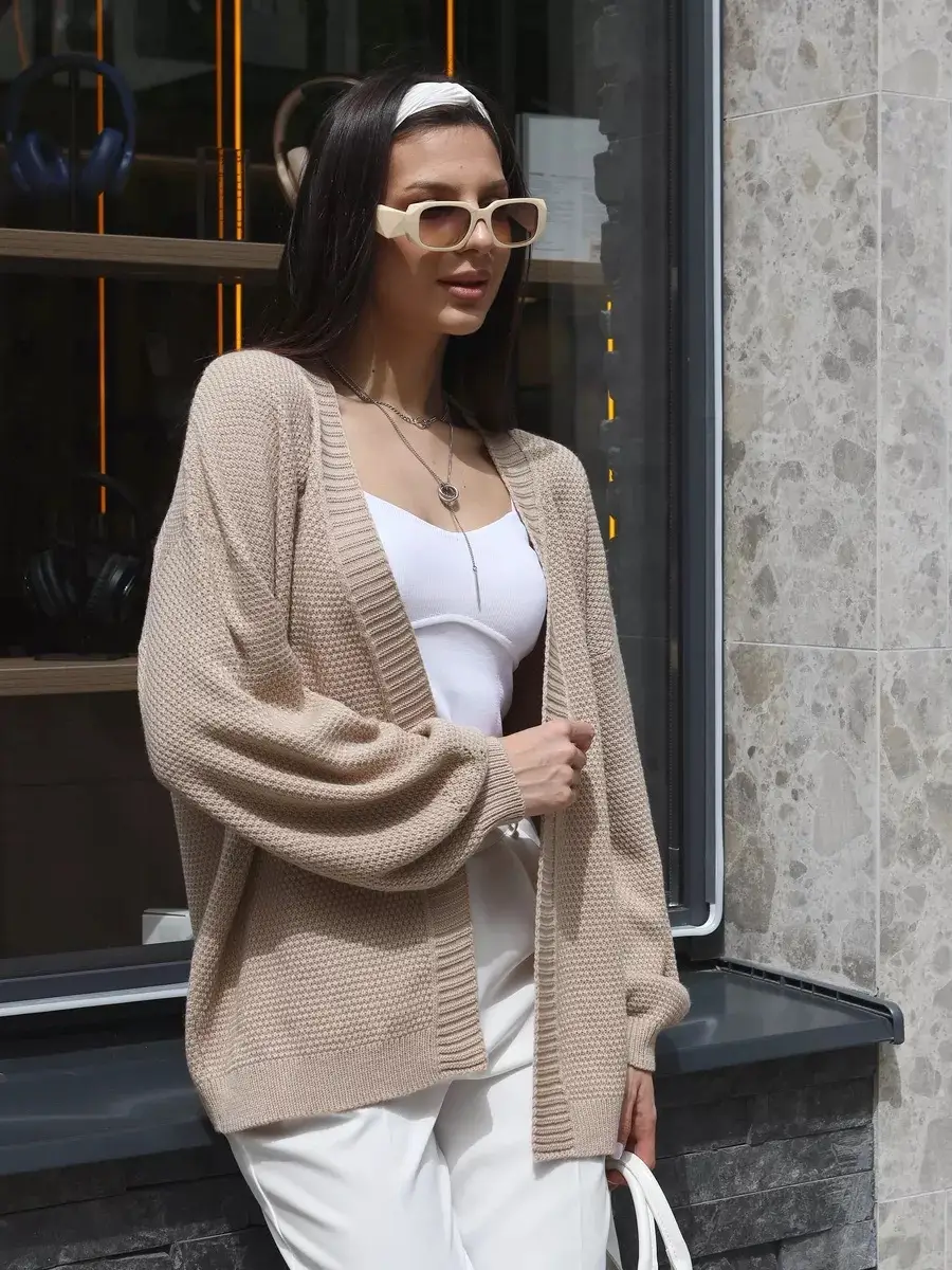 Beige Knitted Cardigan Women's Sweater 2025 Winter