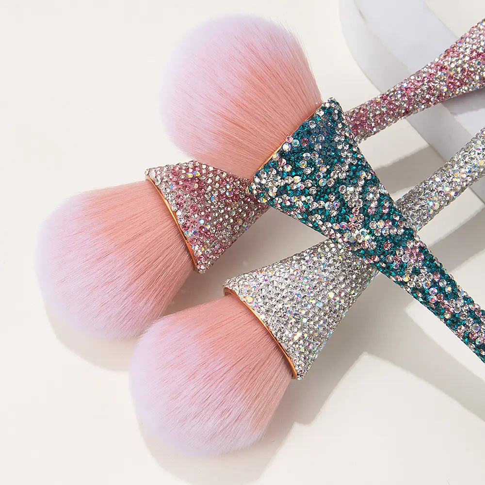 Cross-Country Diamond Brush Set for Blush & Foundation — feature 10