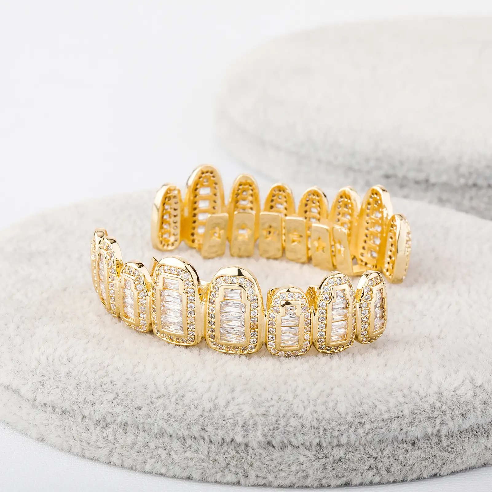 Jinao Gold Micro-inlaid Zircon Rap Braces — feature 7