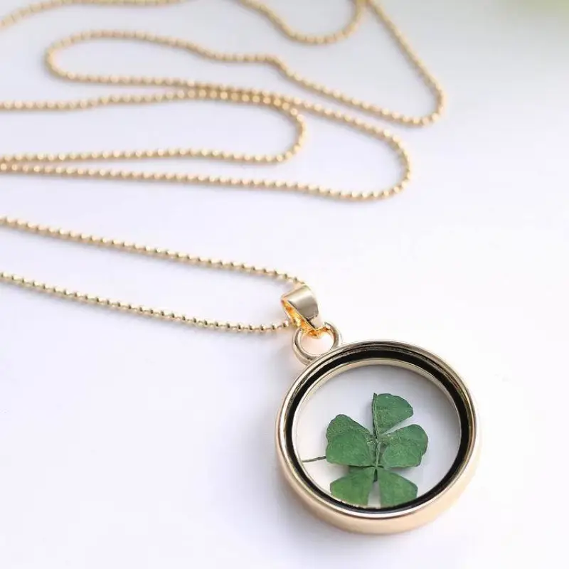 Dried Floral Crossbody Necklace with Gold Chain - Image 10